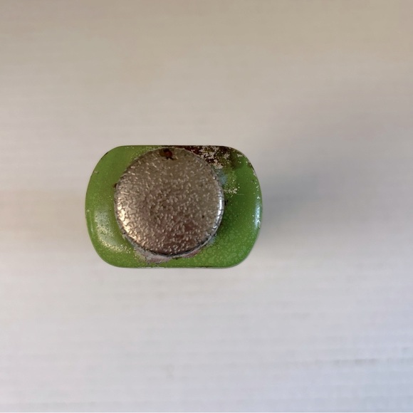 Vintage 1950s Woodbury's Talc Tin w/ Original Contents - Green Bathroom Decor - Picture 5 of 8